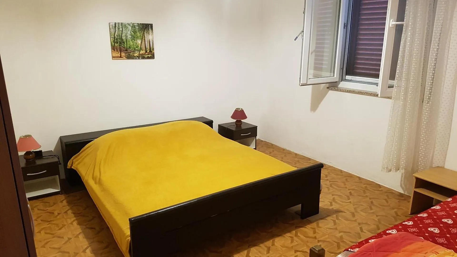 Apartment Seaside Terrace Apartments: Spacious Seaview with Free Amenities Sali